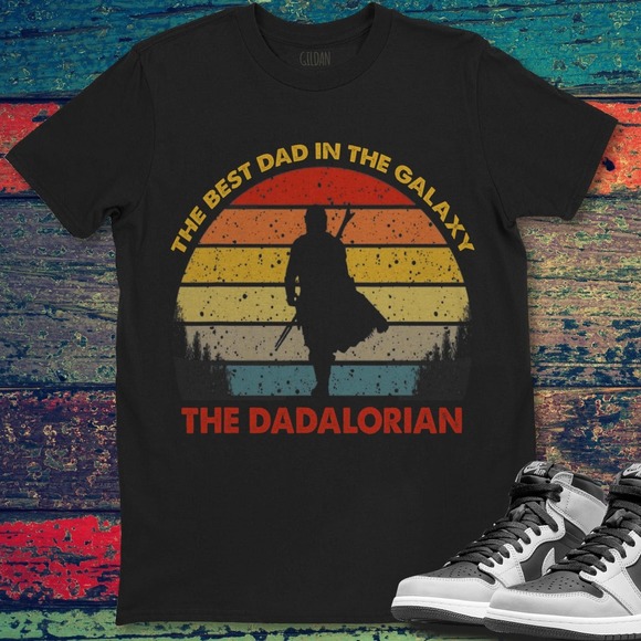 Star Wars The Dadalorian Best Dad Father's Day Vintage Gift For Dad T-Shirt - Picture 1 of 2